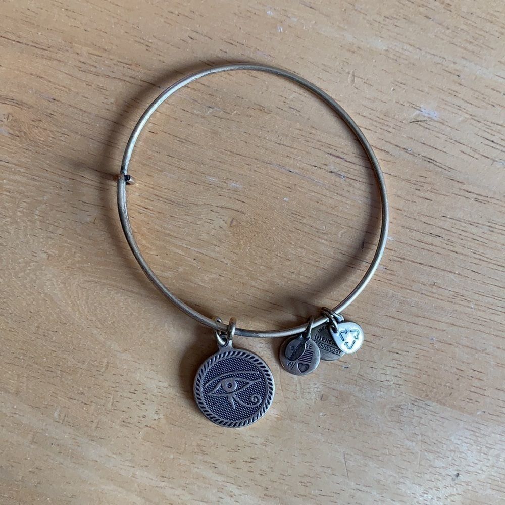 𝅺ALEX and ani eye of horus bracelet - Picture 4 of 5